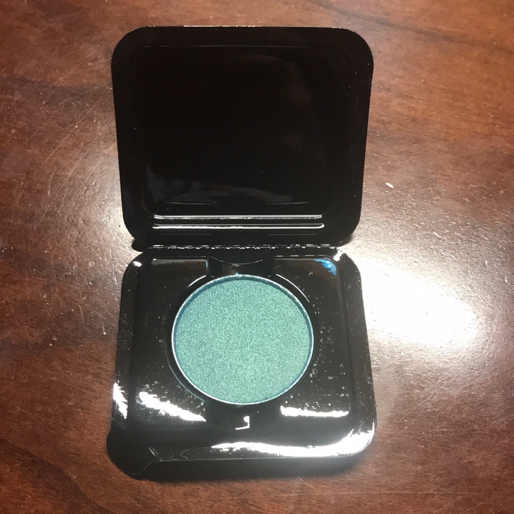 Mermaid teal premium eyeshadow